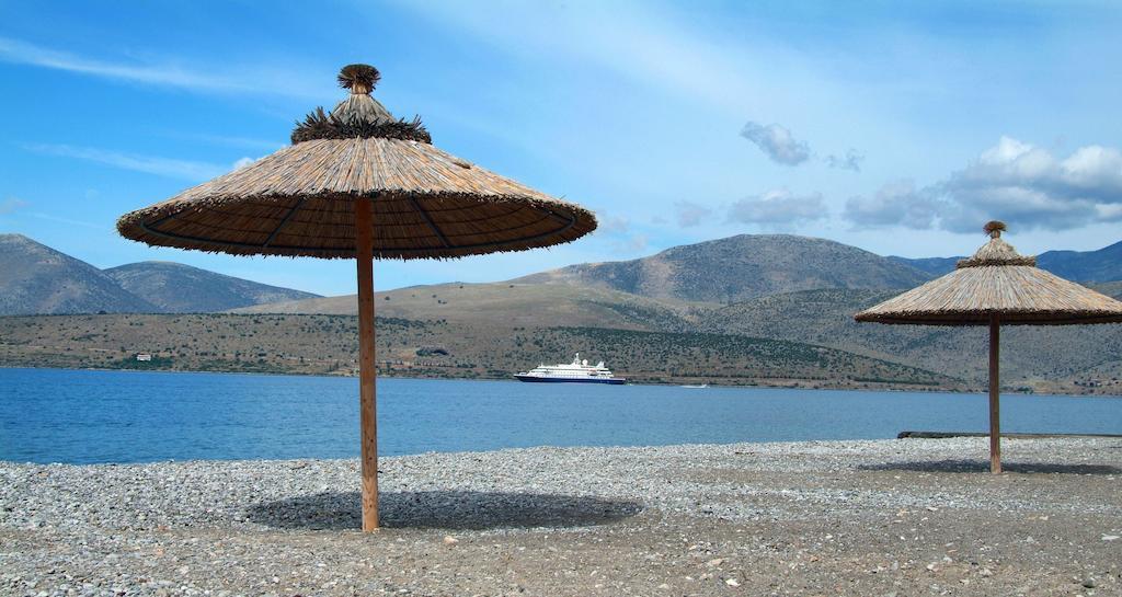 Hotel Kalafati Itea Luaran gambar