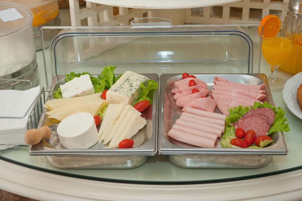Hotel Kalafati Itea Luaran gambar