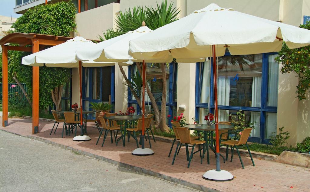 Hotel Kalafati Itea Luaran gambar